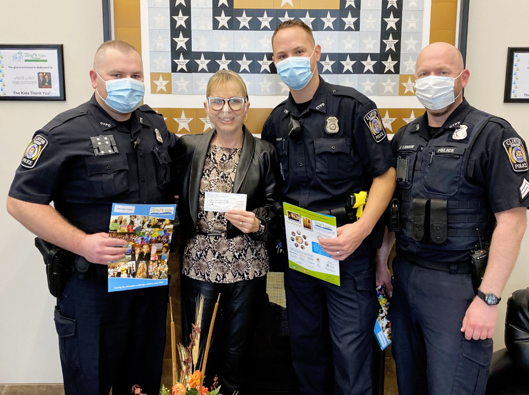 * Pigs 4 Wigs * - Maggie's Wigs 4 Kids of Michigan - Clinton_Township_Police_2021