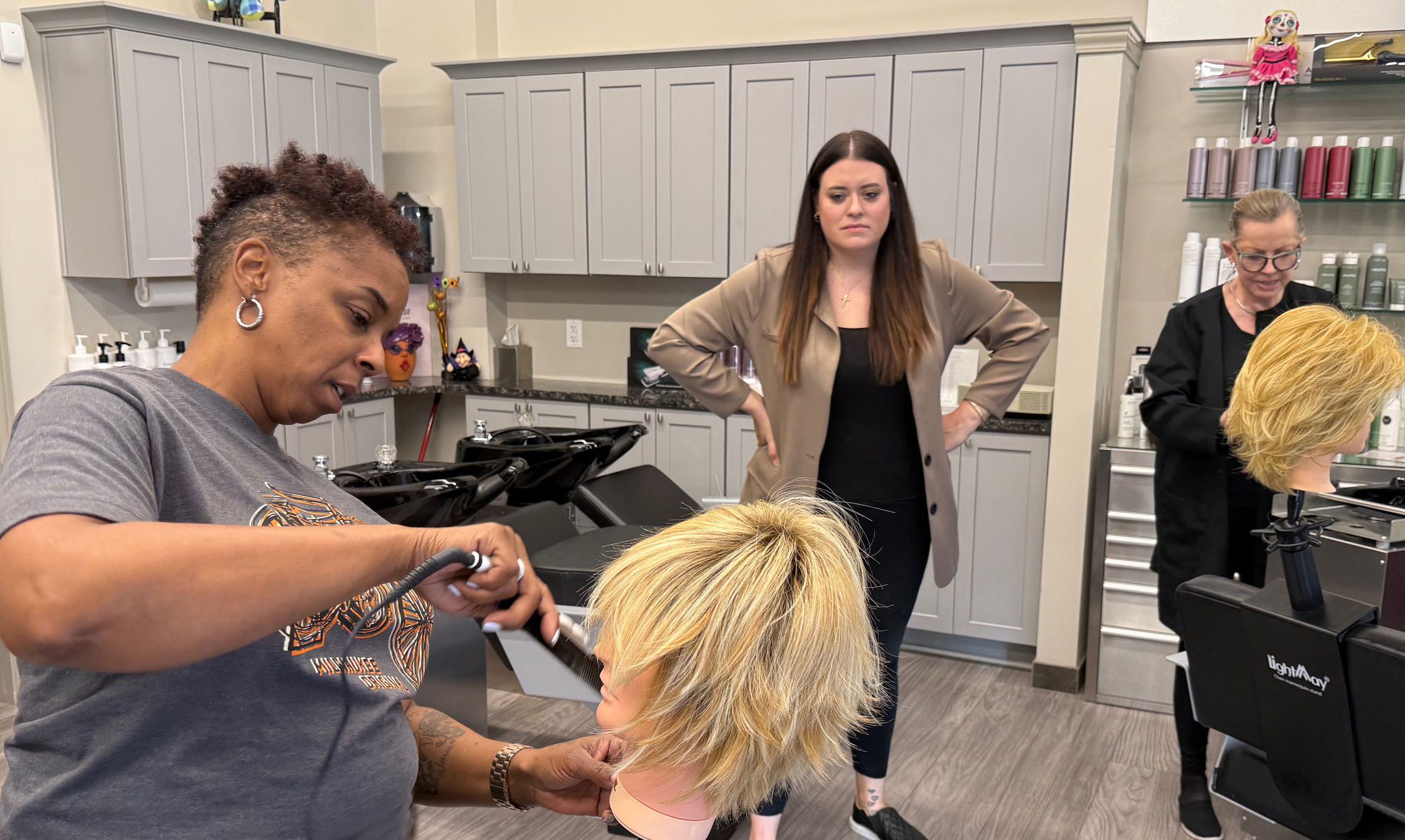 Cuts 4 a Cause - Wigs4Kids of Michigan   - IMG_1040